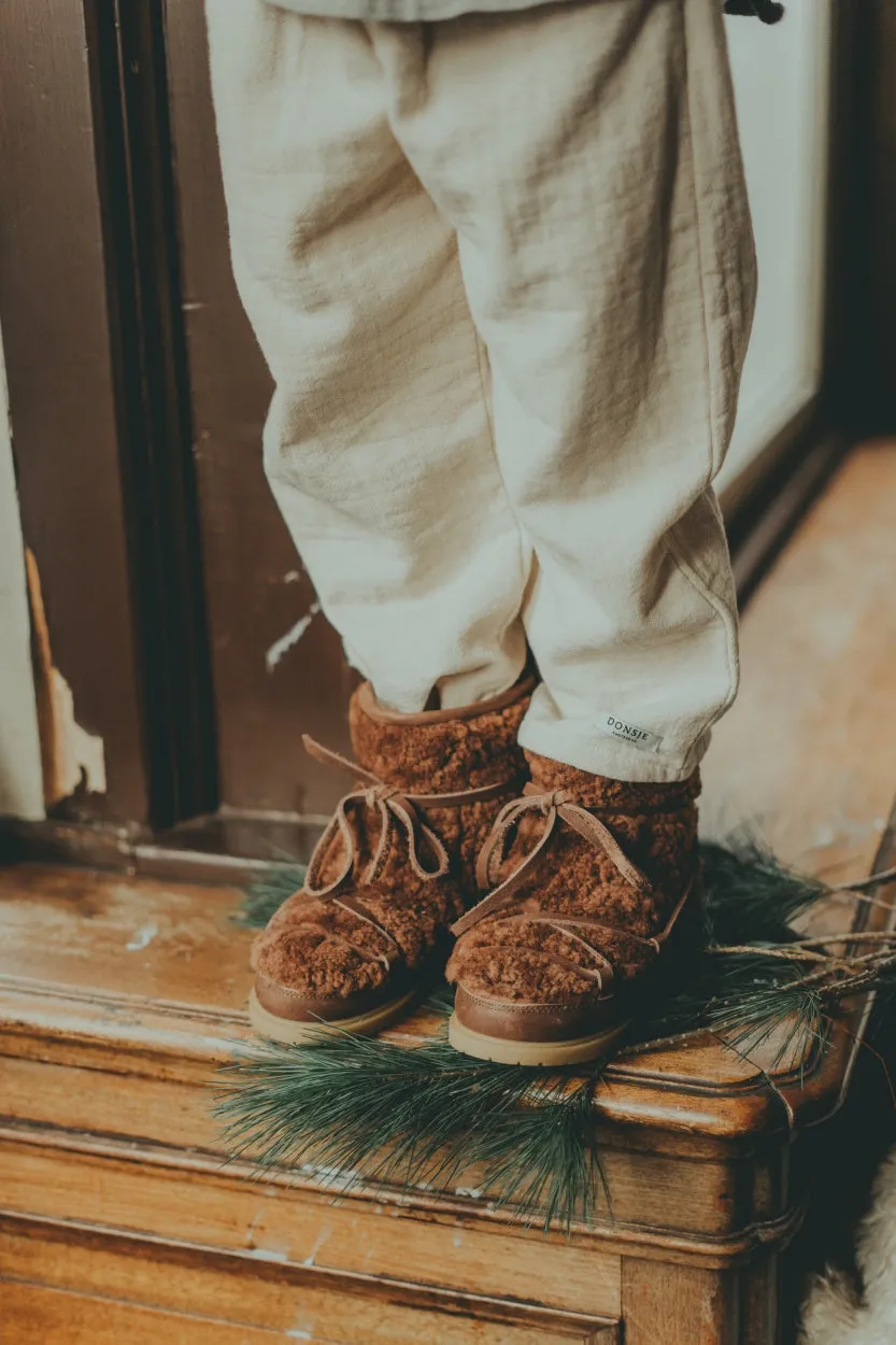 Cassia | Brown Curly Sheep Wool